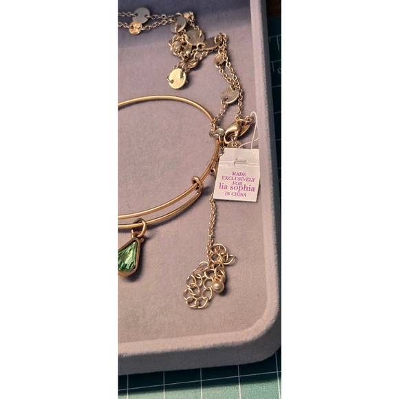 Jewelry bundle set long necklace earrings bracelets pre-owned - Picture 2 of 9